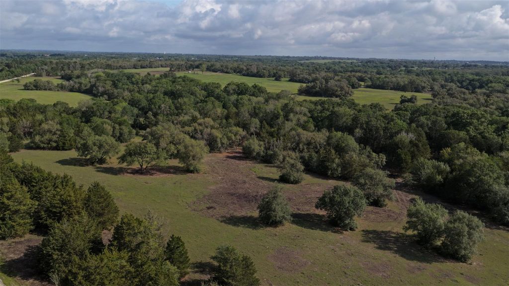 7 Baranowski Road, Brenham, TX 77833