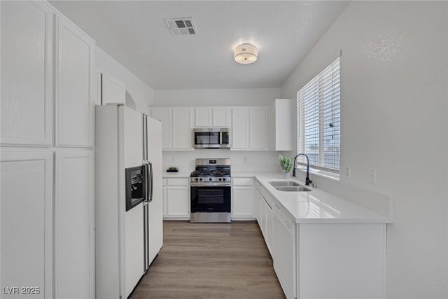 6520 LOMBARD Drive, Las Vegas, NV 89108