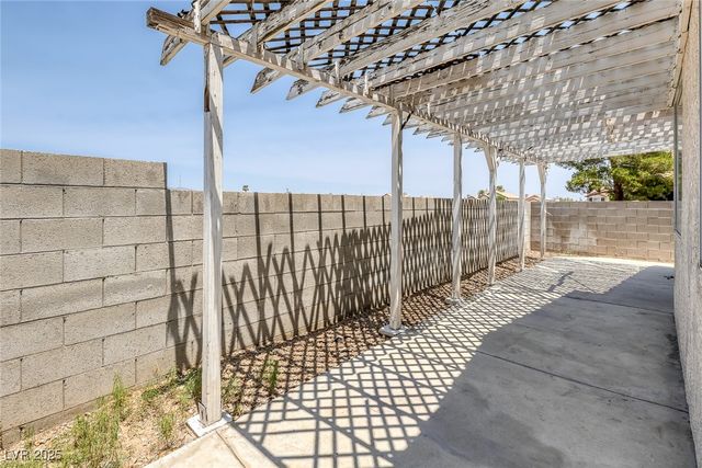 6520 LOMBARD Drive, Las Vegas, NV 89108