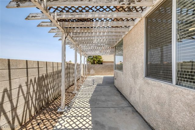 6520 LOMBARD Drive, Las Vegas, NV 89108