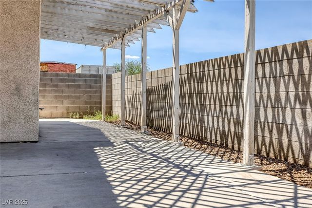 6520 LOMBARD Drive, Las Vegas, NV 89108