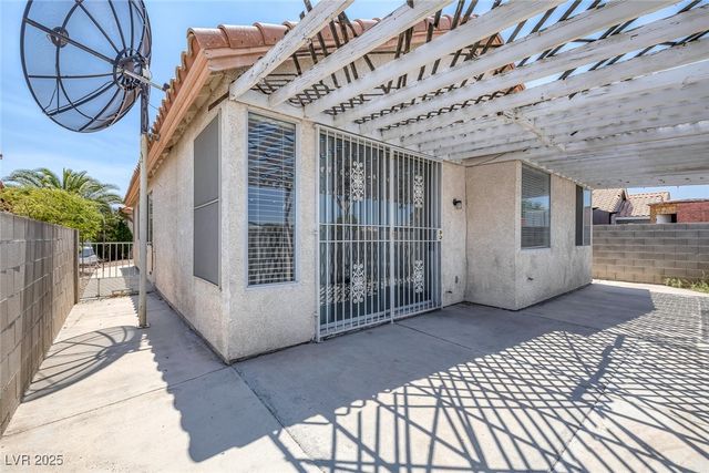 6520 LOMBARD Drive, Las Vegas, NV 89108