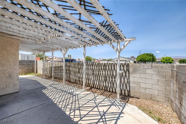 6520 LOMBARD Drive, Las Vegas, NV 89108