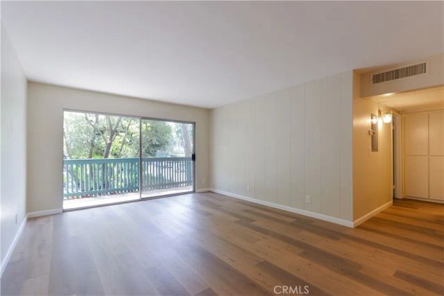 576 N Bellflower 116, Long Beach, CA 90814