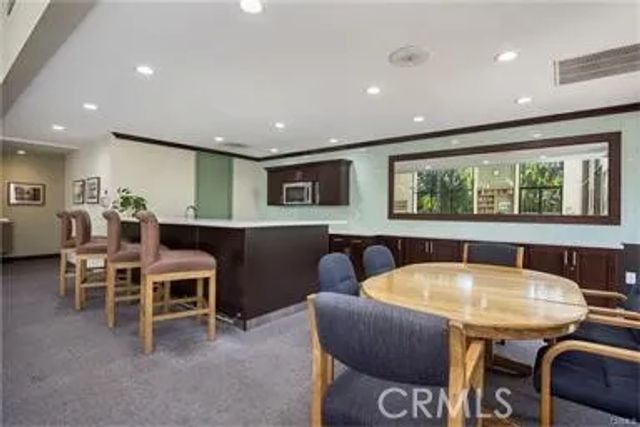 576 N Bellflower 116, Long Beach, CA 90814
