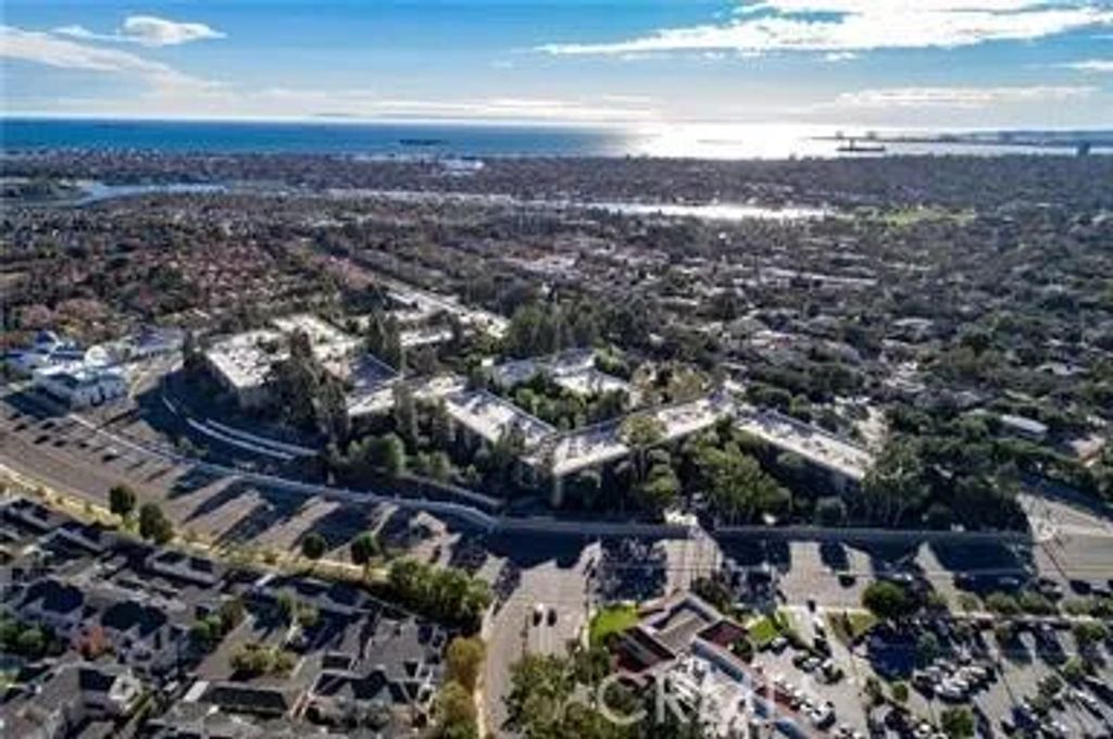 576 N Bellflower 116, Long Beach, CA 90814