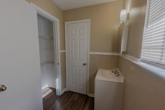 3131 PEGGY RD, Memphis, TN 38128