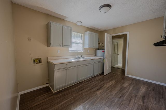 3131 PEGGY RD, Memphis, TN 38128