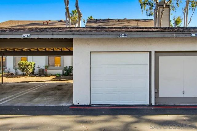 1953 Wellington Lane 5, Vista, CA 92081