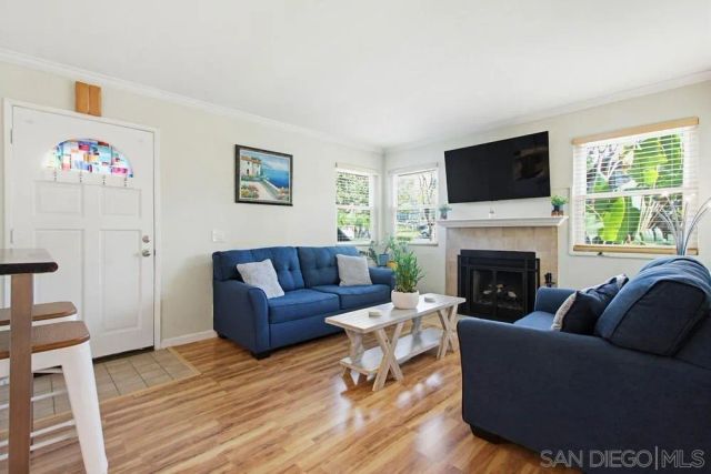 1953 Wellington Lane 5, Vista, CA 92081