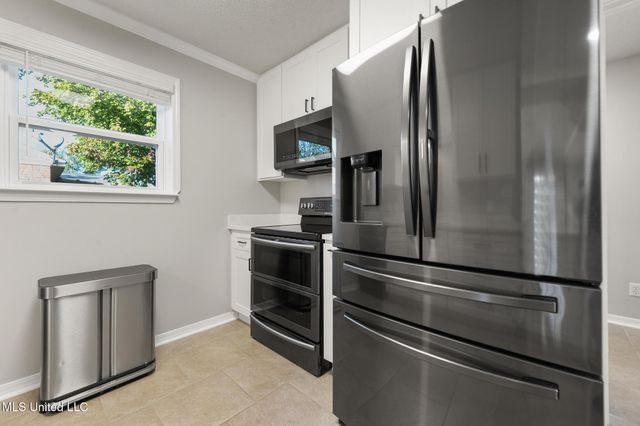 10700 Dogwood Street, Ocean Springs, MS 39565