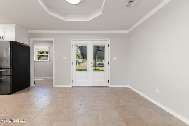 10700 Dogwood Street, Ocean Springs, MS 39565