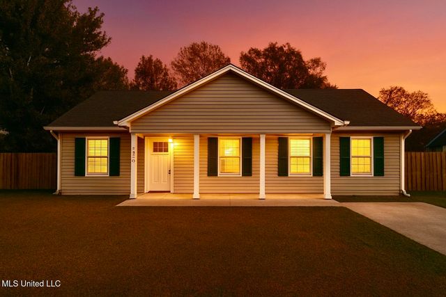 10700 Dogwood Street, Ocean Springs, MS 39565