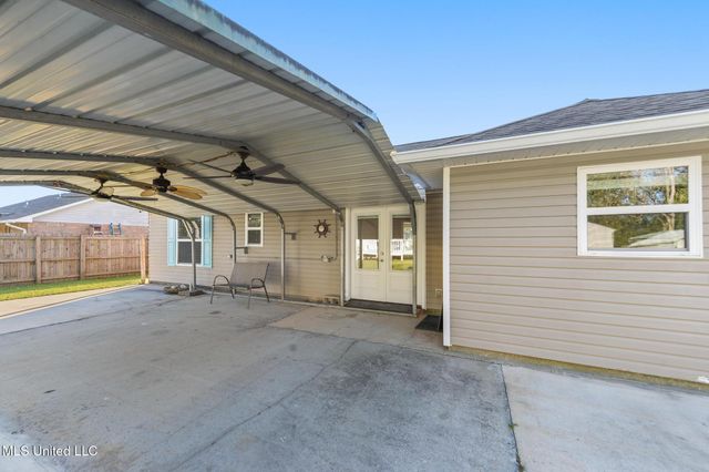 10700 Dogwood Street, Ocean Springs, MS 39565