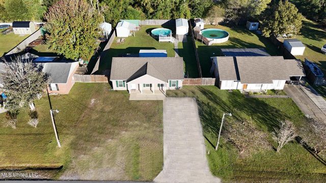 10700 Dogwood Street, Ocean Springs, MS 39565