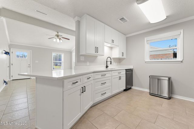 10700 Dogwood Street, Ocean Springs, MS 39565