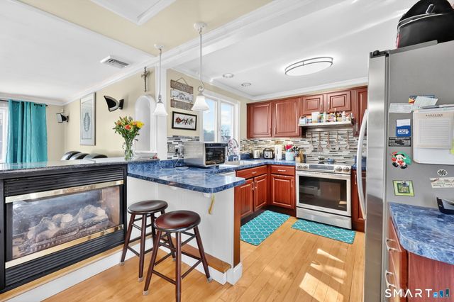 25 Montano Road, Enfield, CT 06082