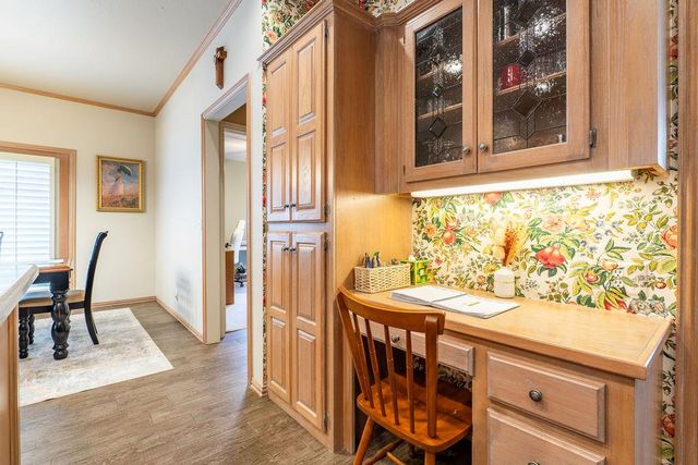 9 Castle Creek Place, Shawnee, OK 74804