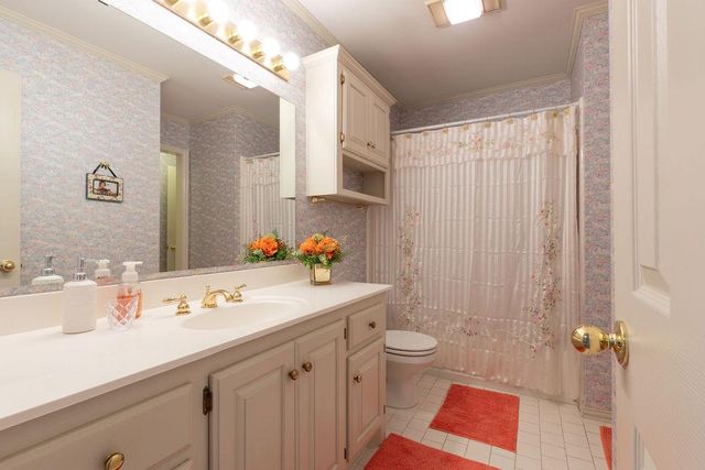 9 Castle Creek Place, Shawnee, OK 74804