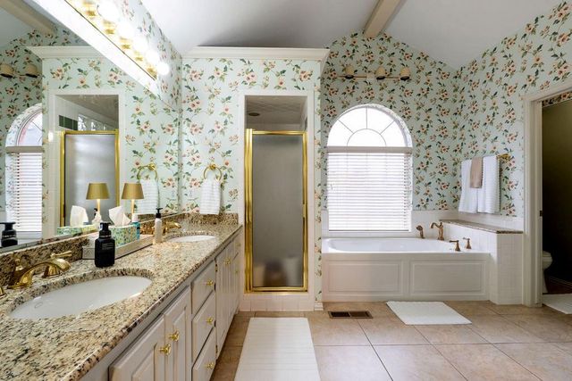 9 Castle Creek Place, Shawnee, OK 74804