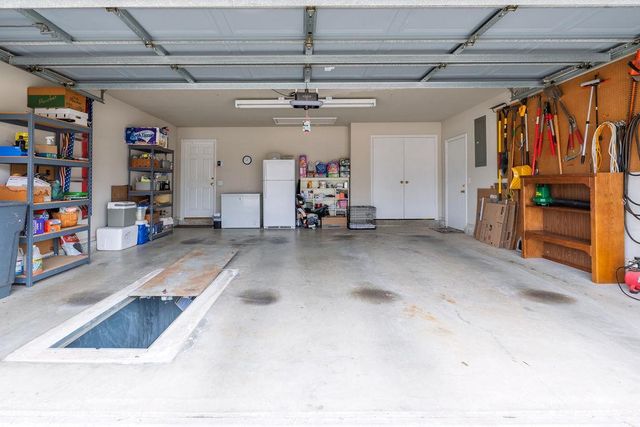 9 Castle Creek Place, Shawnee, OK 74804