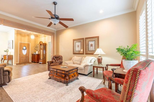 9 Castle Creek Place, Shawnee, OK 74804