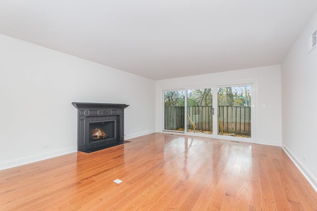 1598 Kirkwood Drive, Geneva, IL 60134