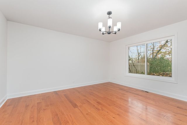 1598 Kirkwood Drive, Geneva, IL 60134