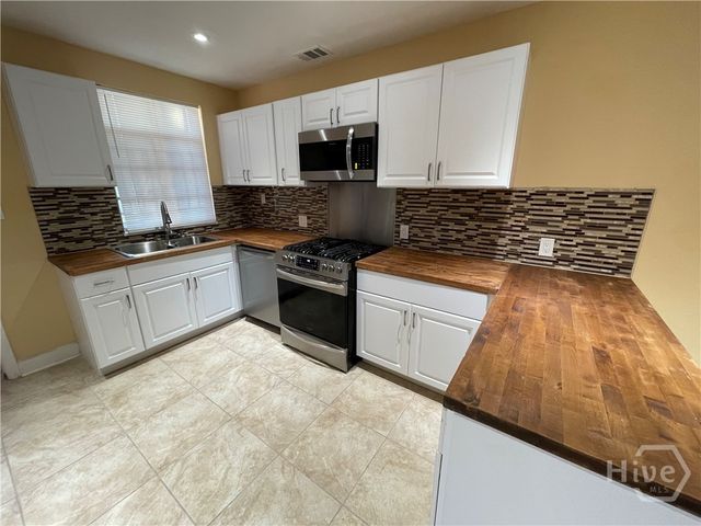 101 W 52nd Street, Savannah, GA 31405