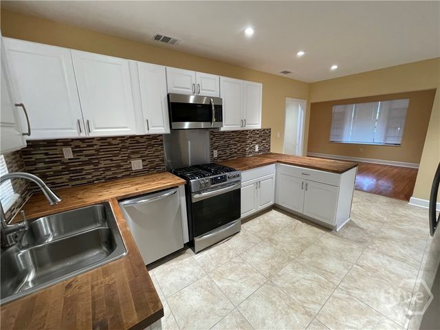 101 W 52nd Street, Savannah, GA 31405