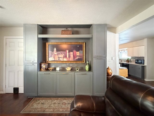 2243 Inca Drive, Dallas, TX 75216