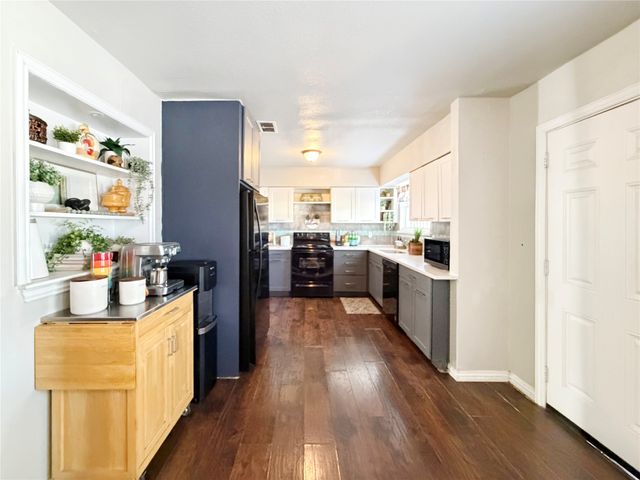 2243 Inca Drive, Dallas, TX 75216