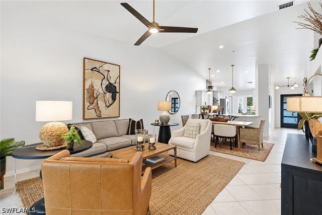 3685 Buttonwood WAY 1521, Naples, FL 34112