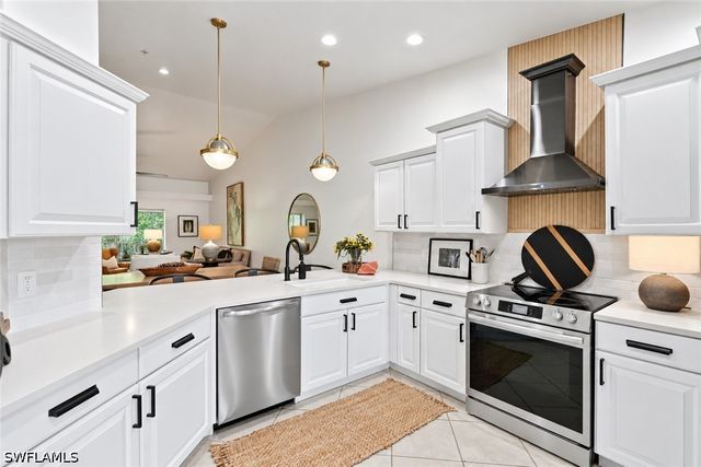 3685 Buttonwood WAY 1521, Naples, FL 34112