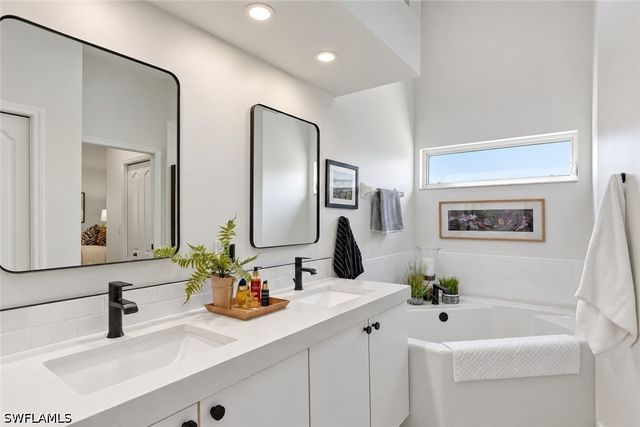 3685 Buttonwood WAY 1521, Naples, FL 34112