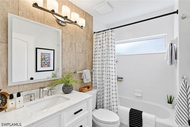 3685 Buttonwood WAY 1521, Naples, FL 34112