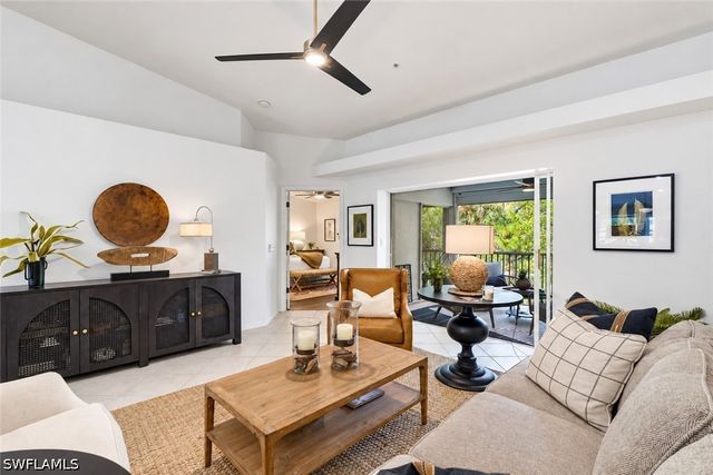 3685 Buttonwood WAY 1521, Naples, FL 34112