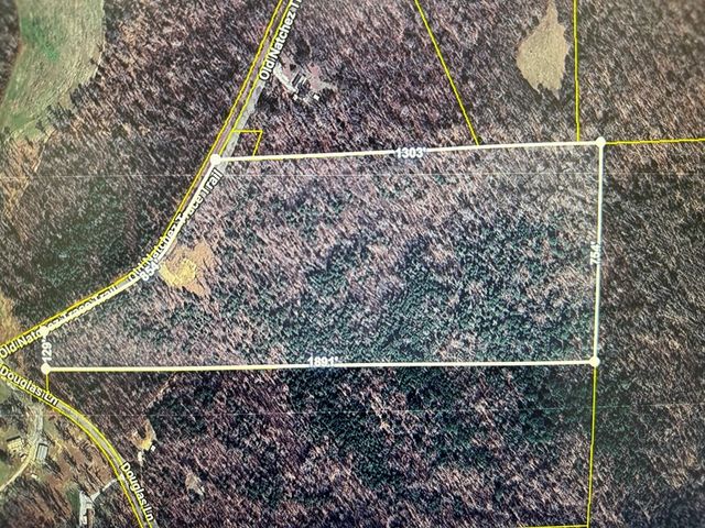 1295 Old Natchez Trace Trl, Camden, TN 38320