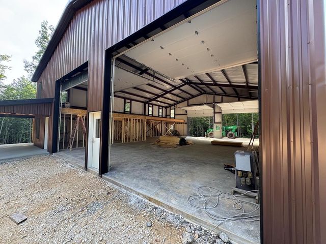 1295 Old Natchez Trace Trl, Camden, TN 38320