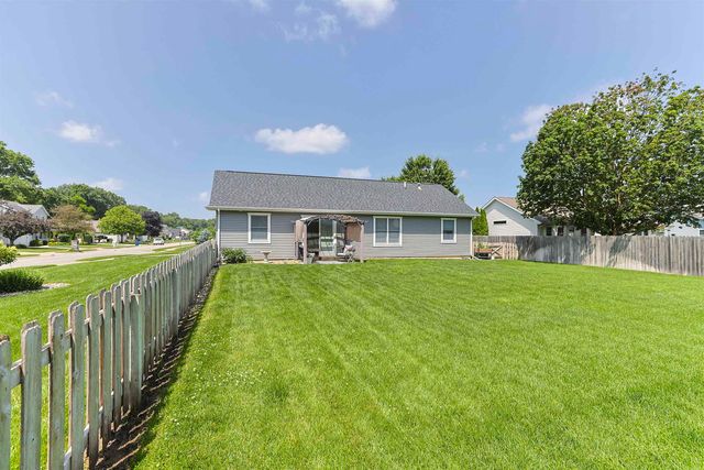 10879 Gorden Setter Drive, Osceola, IN 46561