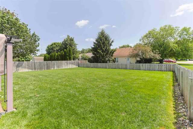 10879 Gorden Setter Drive, Osceola, IN 46561