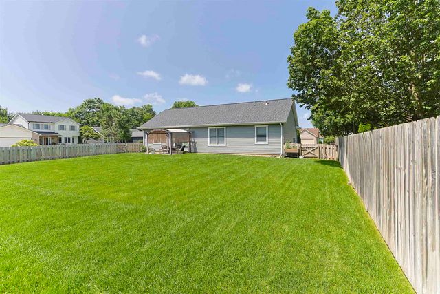 10879 Gorden Setter Drive, Osceola, IN 46561