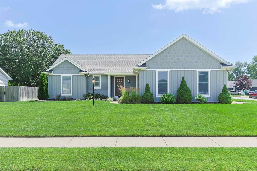 10879 Gorden Setter Drive, Osceola, IN 46561