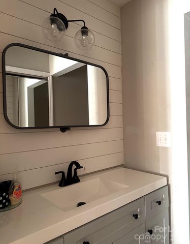 9039 J M Keynes Drive, Charlotte, NC 28262