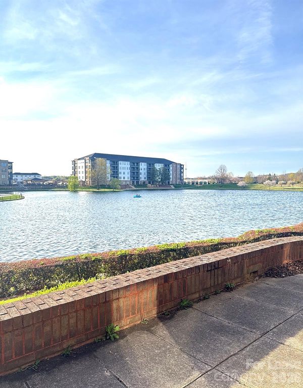 9039 J M Keynes Drive, Charlotte, NC 28262