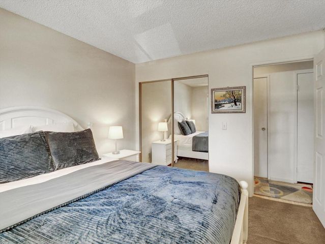 2860 N Los Felices Road 206, Palm Springs, CA 92262
