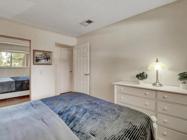 2860 N Los Felices Road 206, Palm Springs, CA 92262