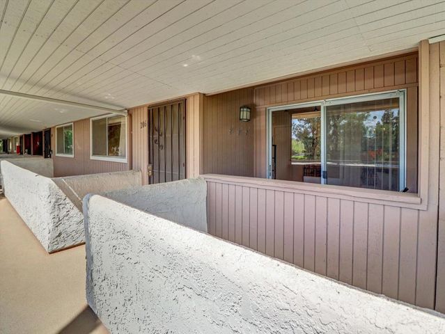 2860 N Los Felices Road 206, Palm Springs, CA 92262