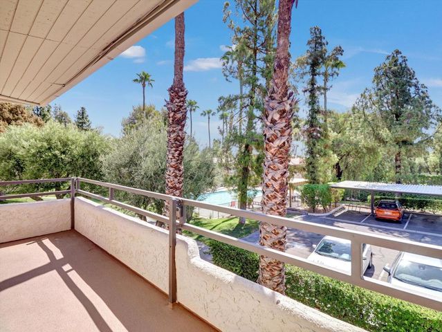 2860 N Los Felices Road 206, Palm Springs, CA 92262