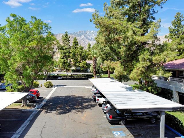 2860 N Los Felices Road 206, Palm Springs, CA 92262